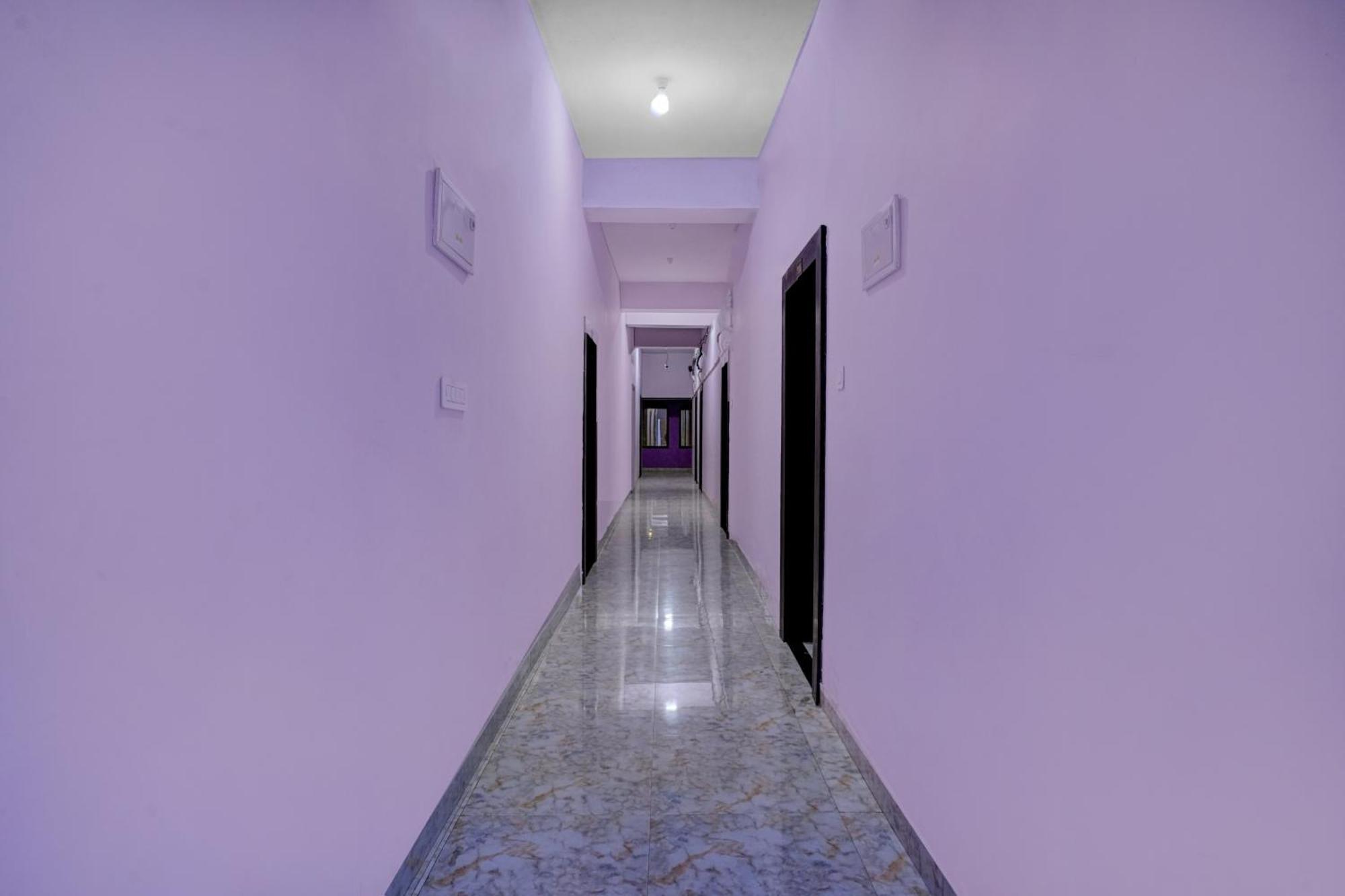 Oyo Flagship Hotel Ashok Vatika Banquet Hall Ráncsí Kültér fotó